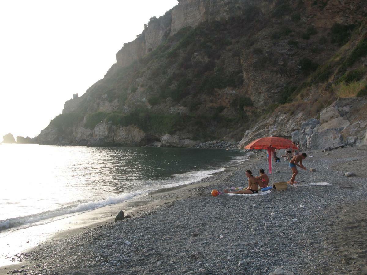 Azienda Agrituristica Le Terre Di San Leonardo Cetraro Zewnętrze zdjęcie