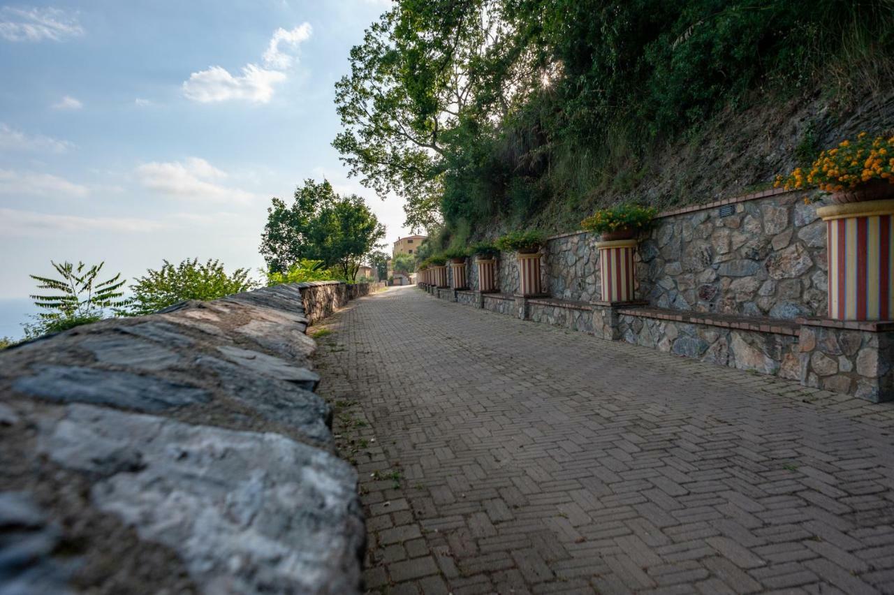 Azienda Agrituristica Le Terre Di San Leonardo Cetraro Zewnętrze zdjęcie